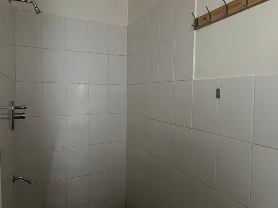 7 Bedroom Property for Sale in Malibu Village Western Cape